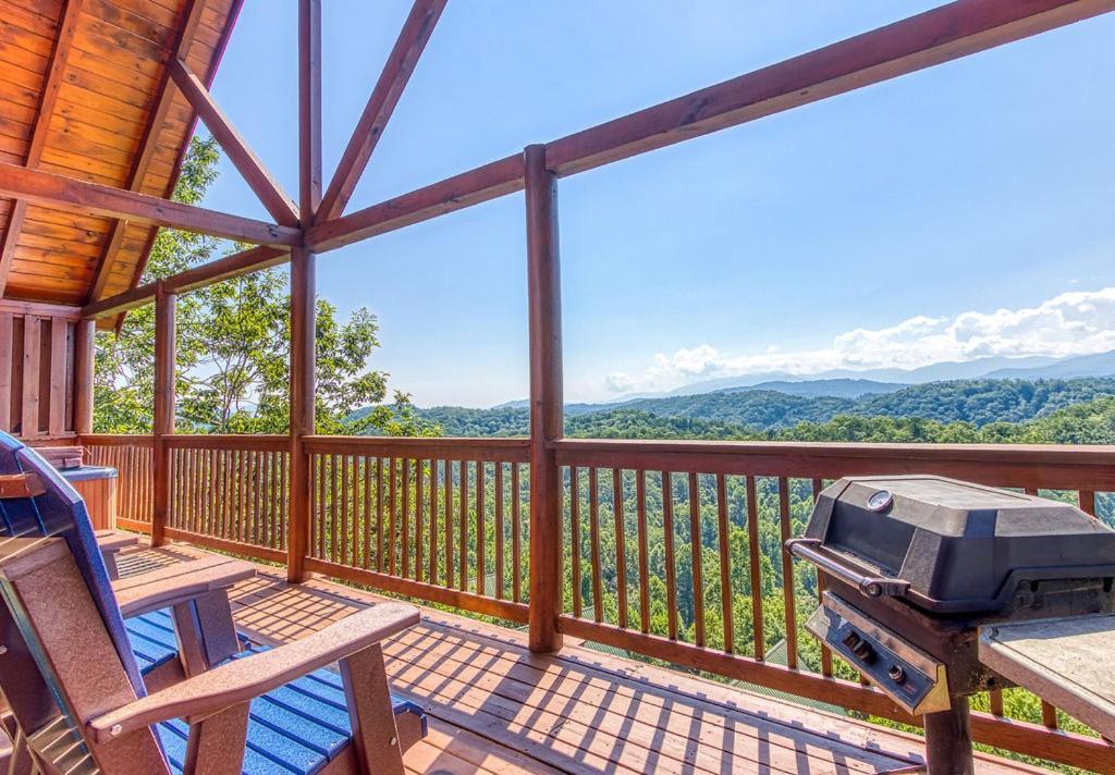 A Higher Calling, 1089 Of Free Area Attraction Tickets For Each Paid Day, Dollywood And More! Pigeon Forge Exterior foto